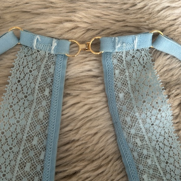 Victoria’s Secret Incredible Racer Back Bra - Picture 2 of 7